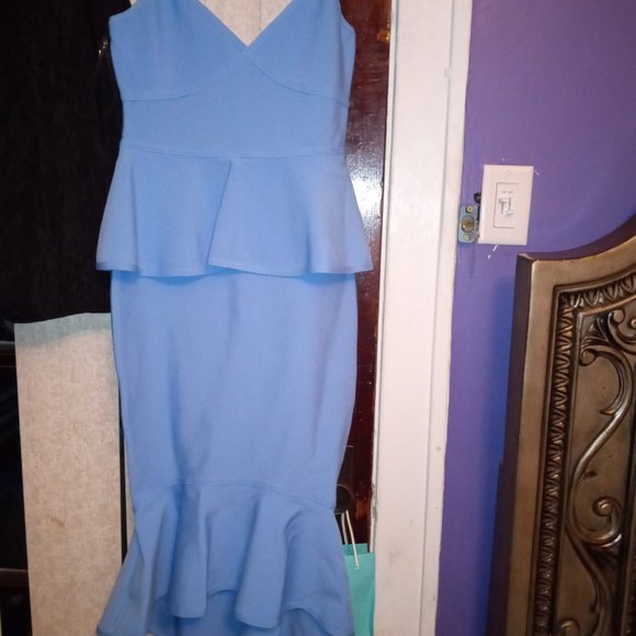 IT'S EASTER, GRADUATION & GRADUATION PICTURES, LUNCHEON, PROM & WEDDING SEASON - Picture 1 of 6